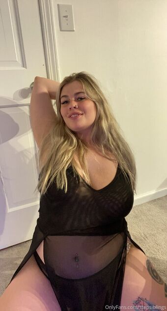 stepsiblings Nackt Leaks OnlyFans Foto 32