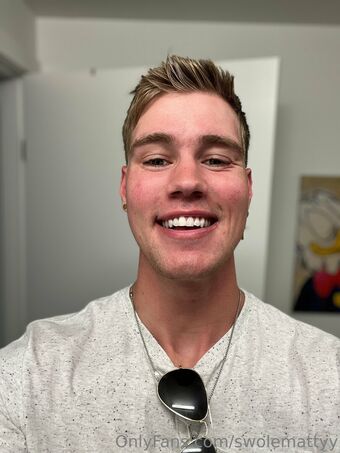 swolemattyy Nackt Leaks OnlyFans Foto 32