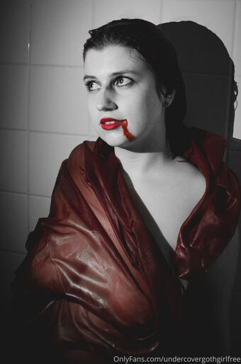 undercovergothgirlfree