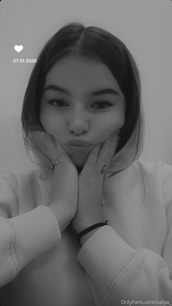 valya_