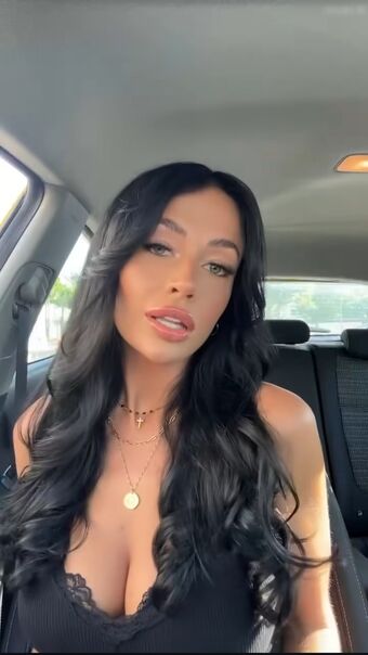 Vanessa Brahimi Nackt Leaks OnlyFans Foto 23