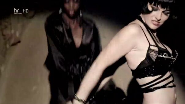 Verena Altenberger Nackt Leaks OnlyFans Foto 9