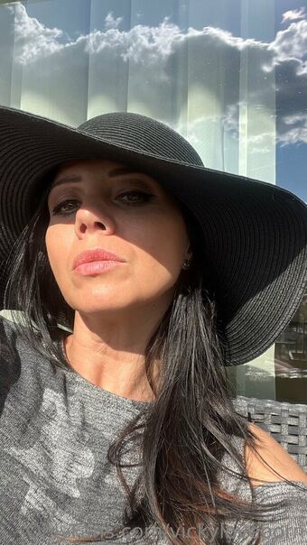 vickyloveporn