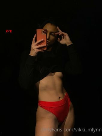 vikki_mlynn