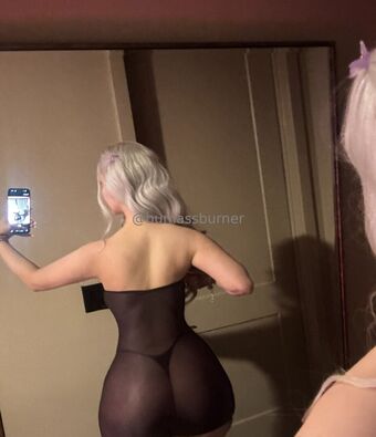 Waifuafterhours Nackt Leaks OnlyFans Foto 26