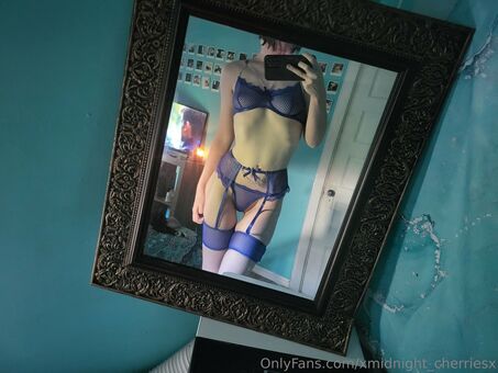 xmidnight_cherriesx