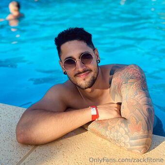 zackfitone