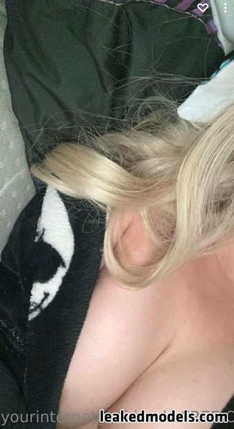 Yourinternetgirlfriendx